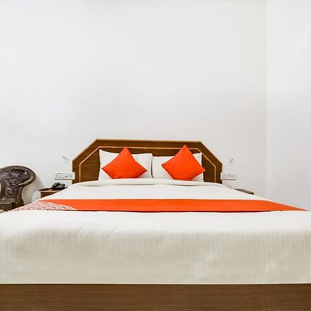 Capital O 23129 Chelsea Palace Ξενοδοχείο Κχατζουράχο Εξωτερικό φωτογραφία
