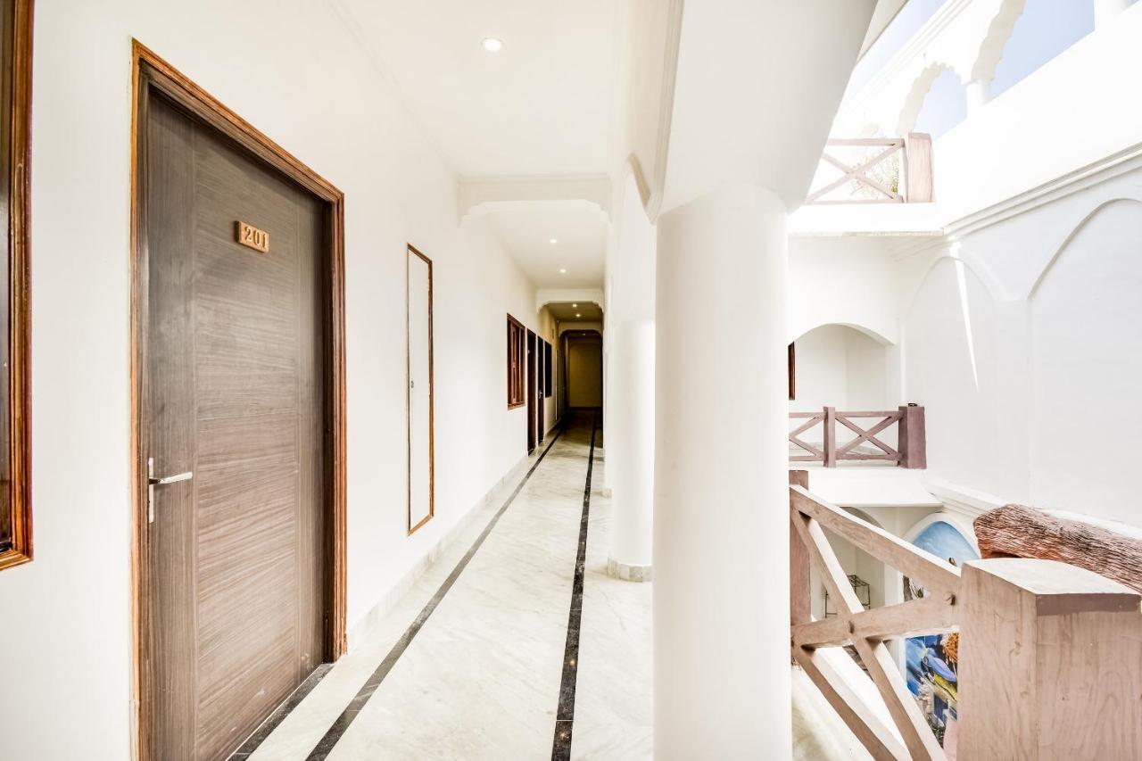 Capital O 23129 Chelsea Palace Ξενοδοχείο Κχατζουράχο Εξωτερικό φωτογραφία