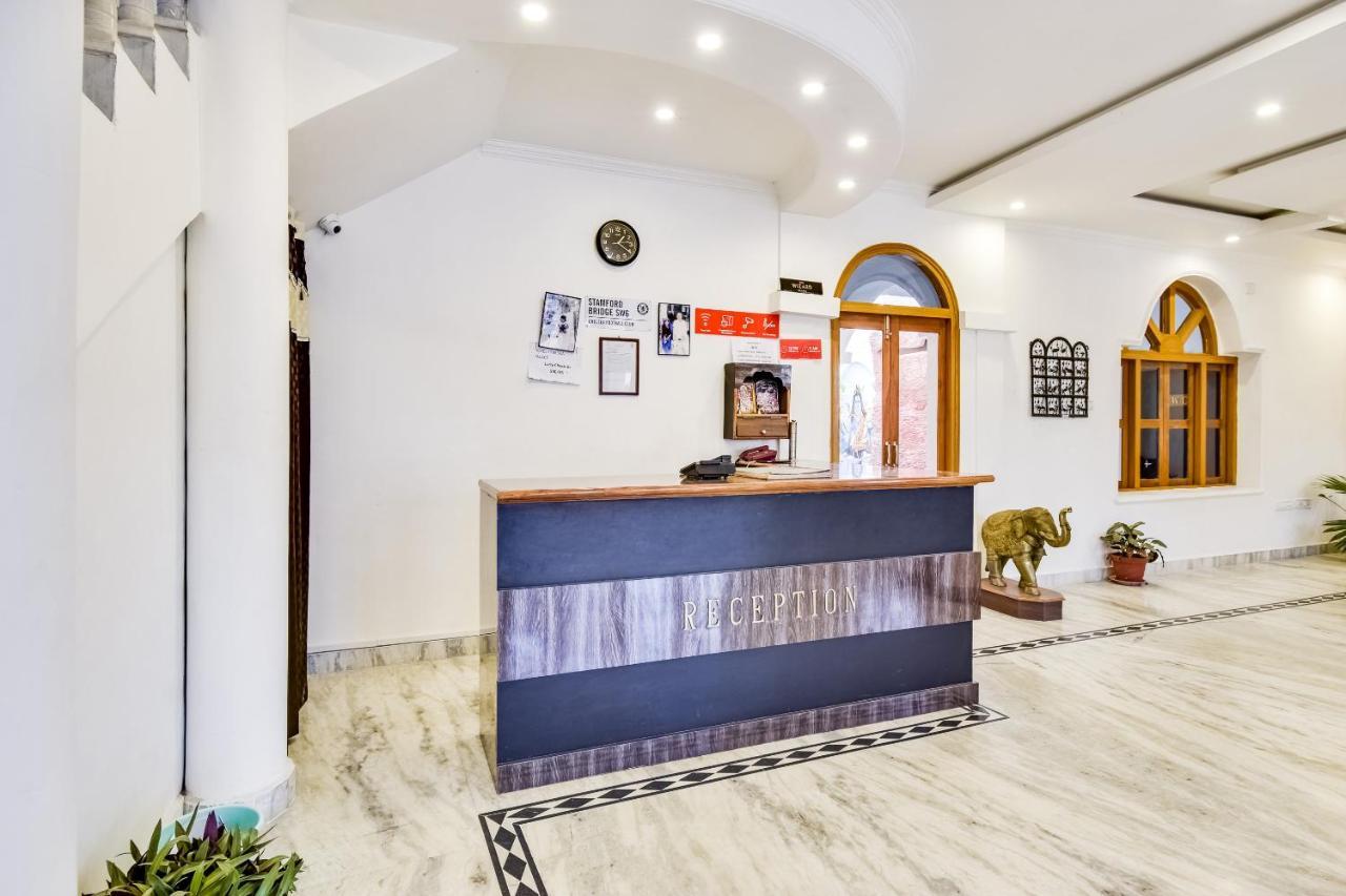 Capital O 23129 Chelsea Palace Ξενοδοχείο Κχατζουράχο Εξωτερικό φωτογραφία