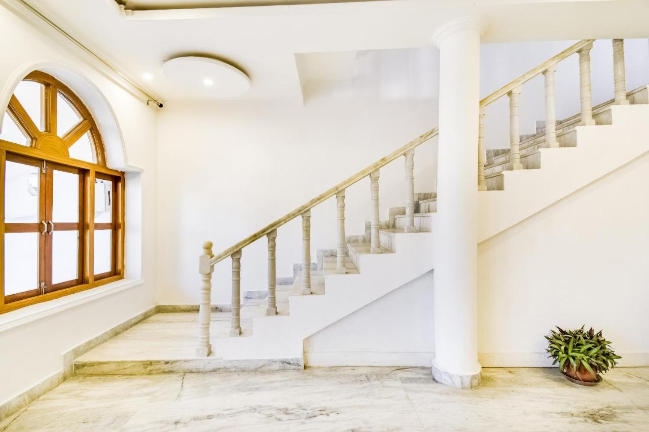 Capital O 23129 Chelsea Palace Ξενοδοχείο Κχατζουράχο Εξωτερικό φωτογραφία