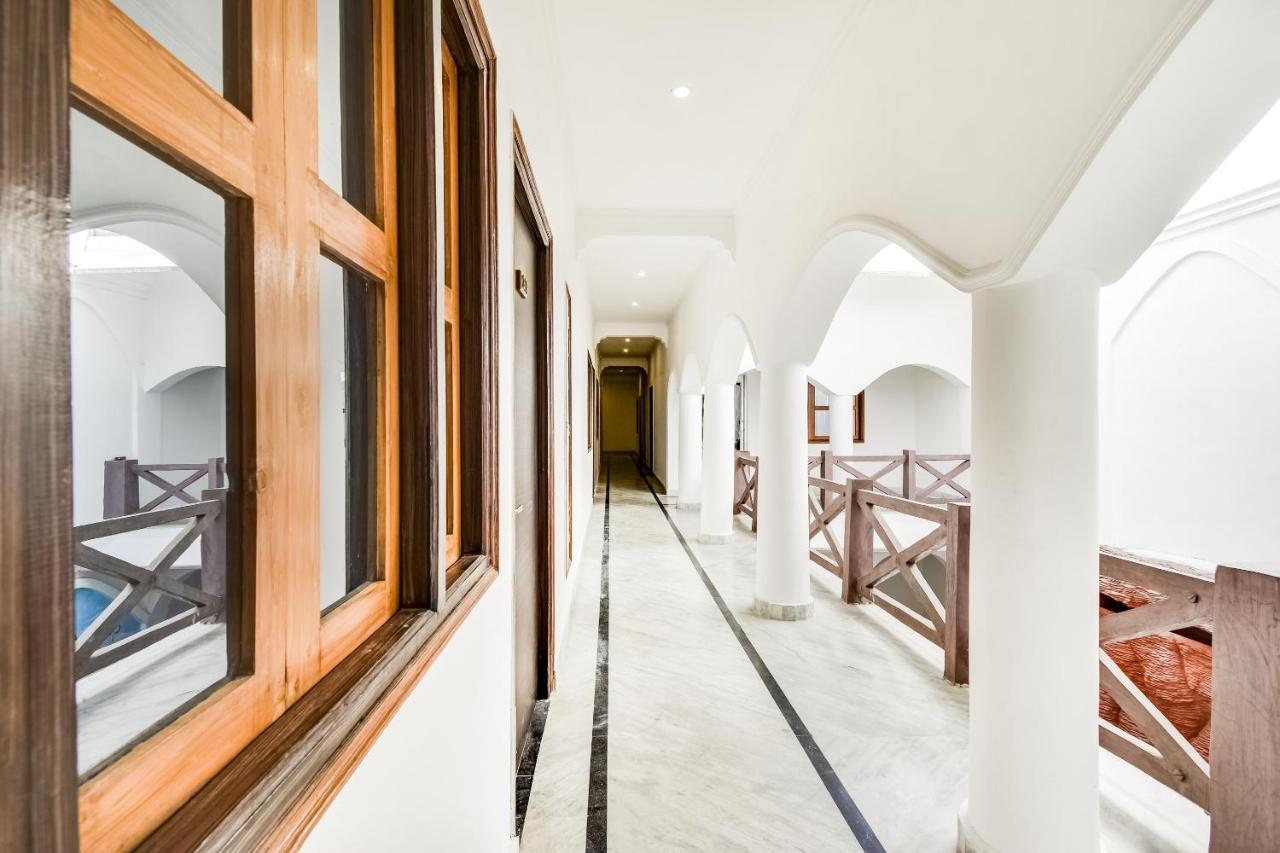 Capital O 23129 Chelsea Palace Ξενοδοχείο Κχατζουράχο Εξωτερικό φωτογραφία